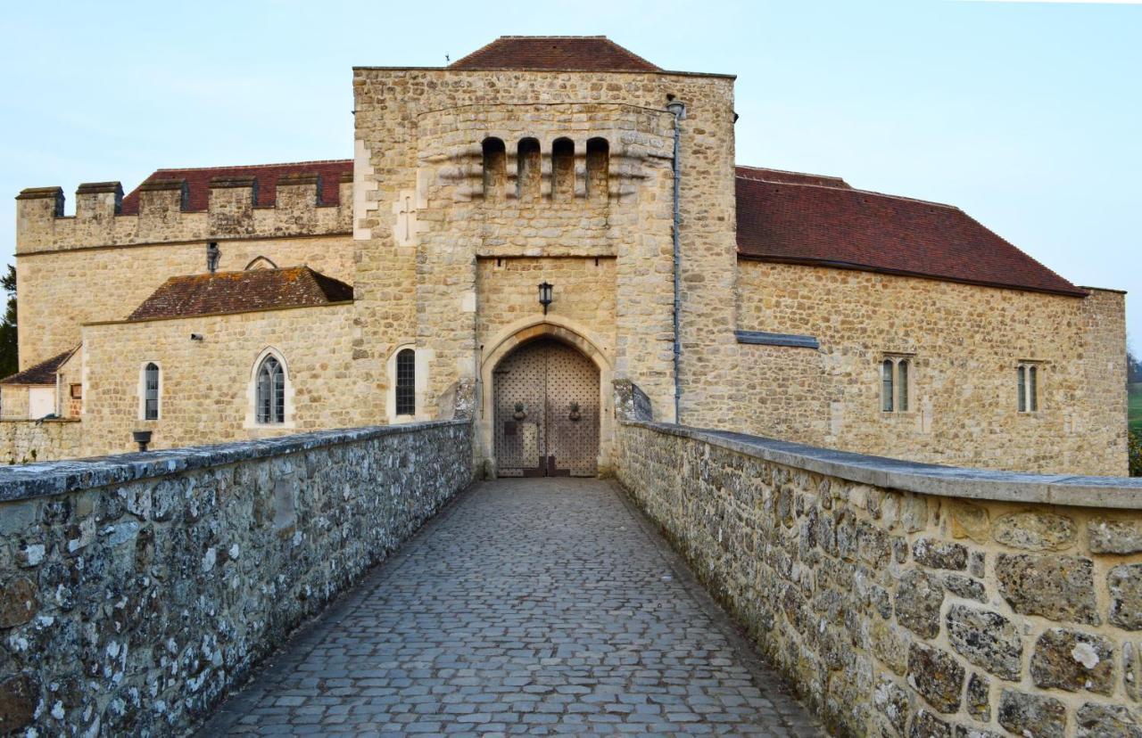 梅德斯通Leeds Castle Maiden'S Tower住宿加早餐旅馆 外观 照片